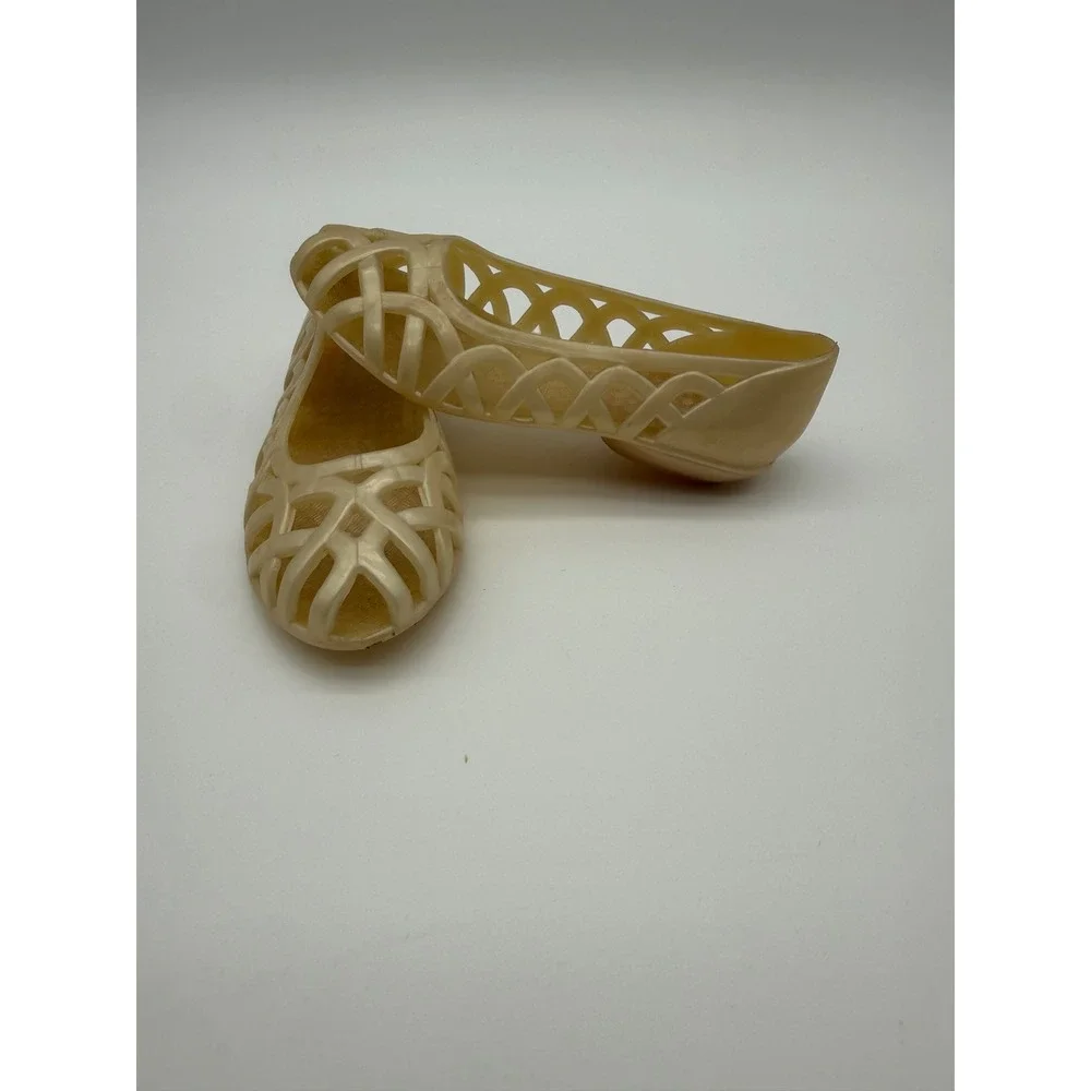 Vintage Victory Kids Jelly Shoes Size 7 Cream Ivory USA Made No. 188